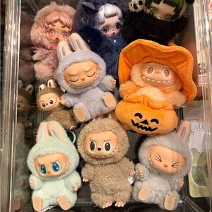 Popmart Labubu and Skullpanda